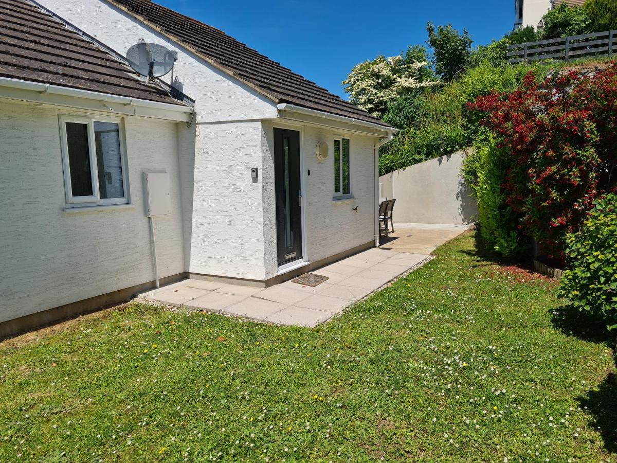Waters Reach Villa Kingsbridge  Exteriör bild