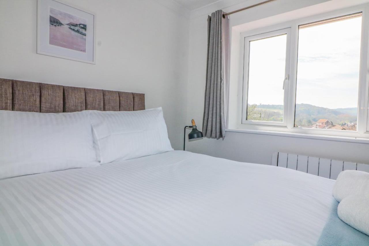 Waters Reach Villa Kingsbridge  Exteriör bild
